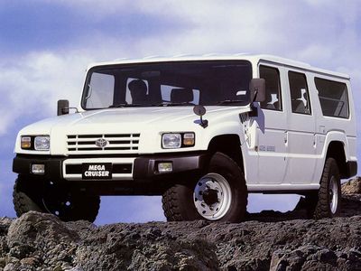 Автостекла Toyota Mega Cruiser c установкой в Москве